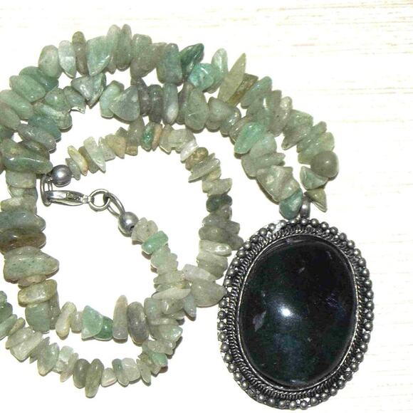 Light Green Jade Strand 24